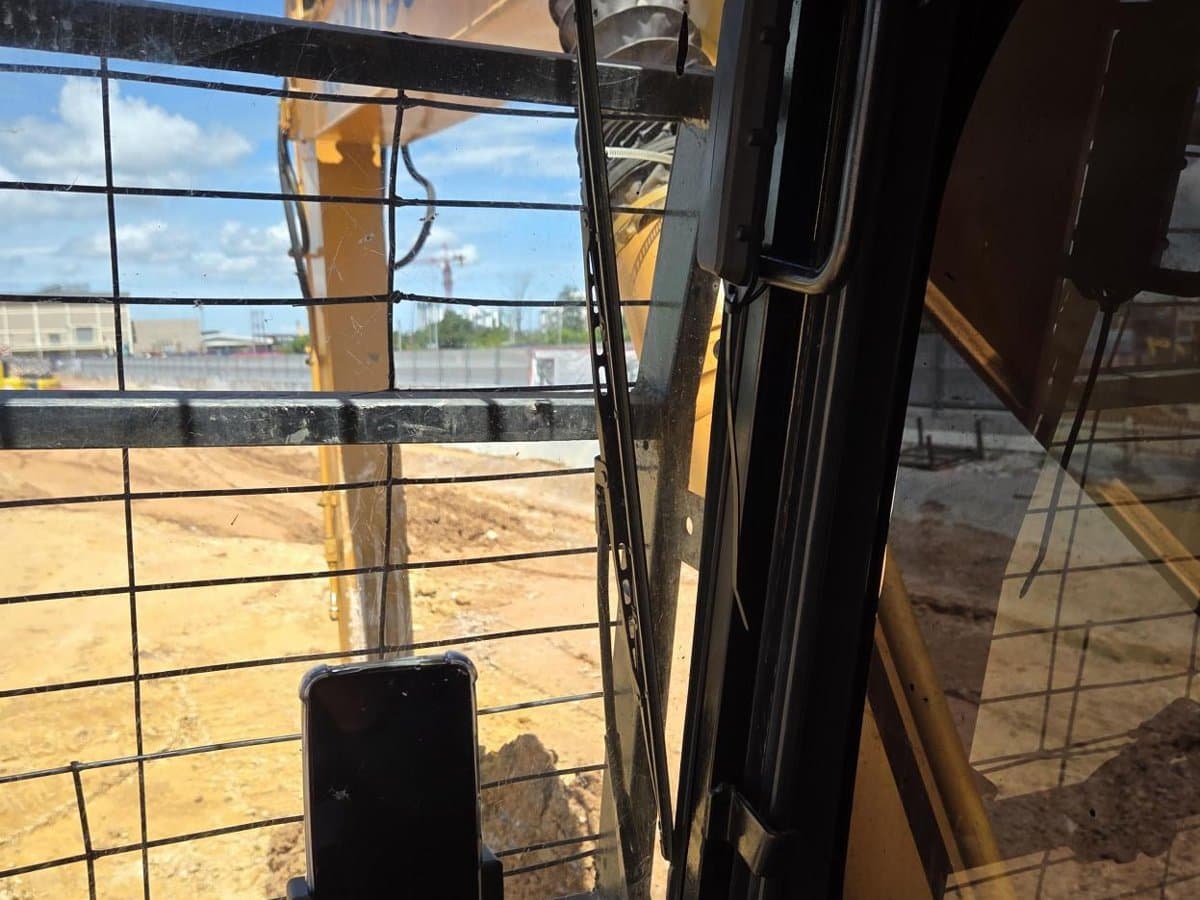A phone running ToBe Twin Mobile mounted in a plant cab